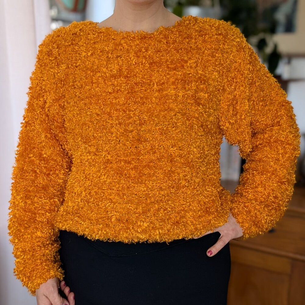 Yarnworks - 90s Y2K super fuzzy knit sweater - Orange! - Large